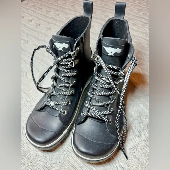 ROCKET DOG Black Rubber Rain Boots Womens Hi Tops Lace Up #1027 - Picture 3 of 9